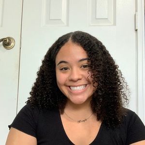 Meet your Posher, Macayla